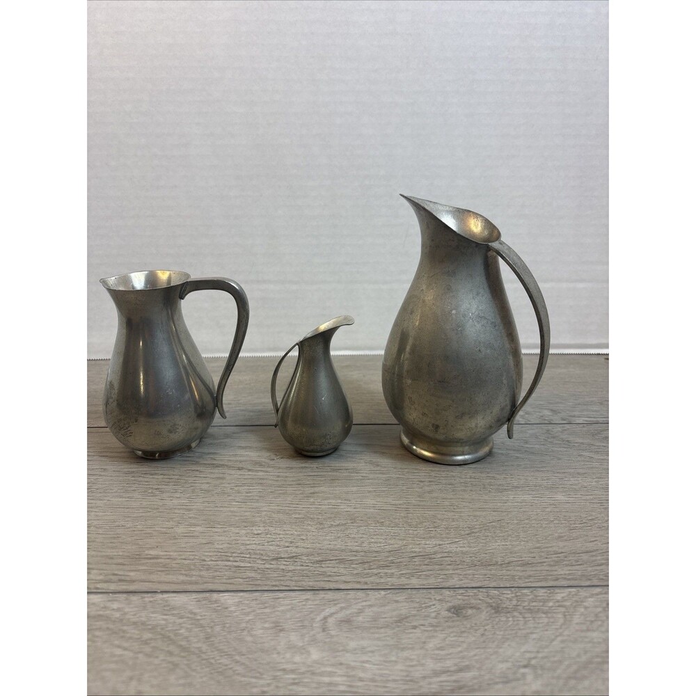 Pewter Royal Holland And One Metawa Made In Holland Pitchers 3 Total 6”, 4.5” 3”